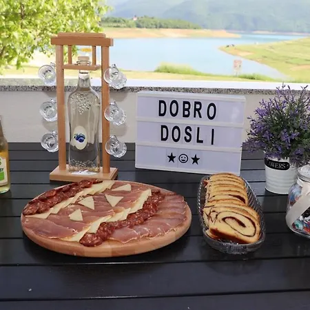Vikendica Bosnjak Holiday home *