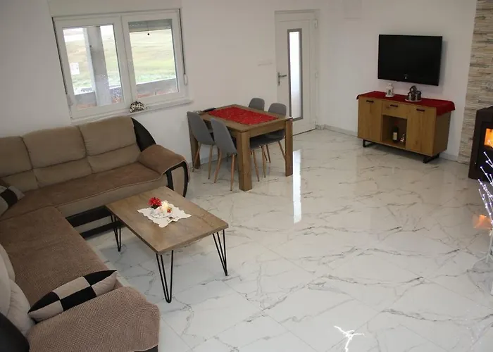 بيت للعطل Vikendica Bosnjak *