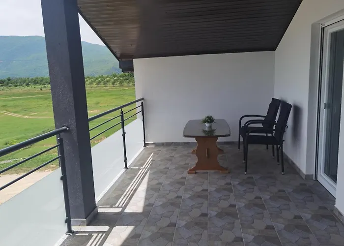 Vikendica Bosnjak * Prozor