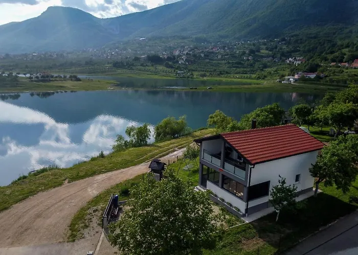 Vikendica Bosnjak * Prozor